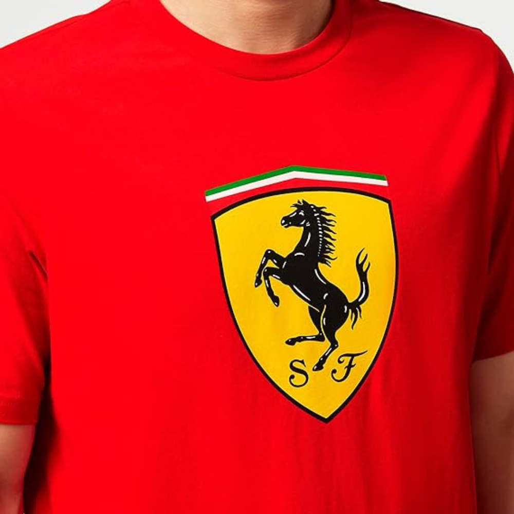 Scuderia Ferrari, Men's Team T-Shirt, F1 apparel, formula 1 merch, racegear, F! shirt takealot, takealot.com, brand clothing, shirts, online store, fanwear, fanware, ferrari 2023 clothes, 2023 f1 merch, mens shirt formula 1, f1 white shirt, 2023 f1 men shirt white